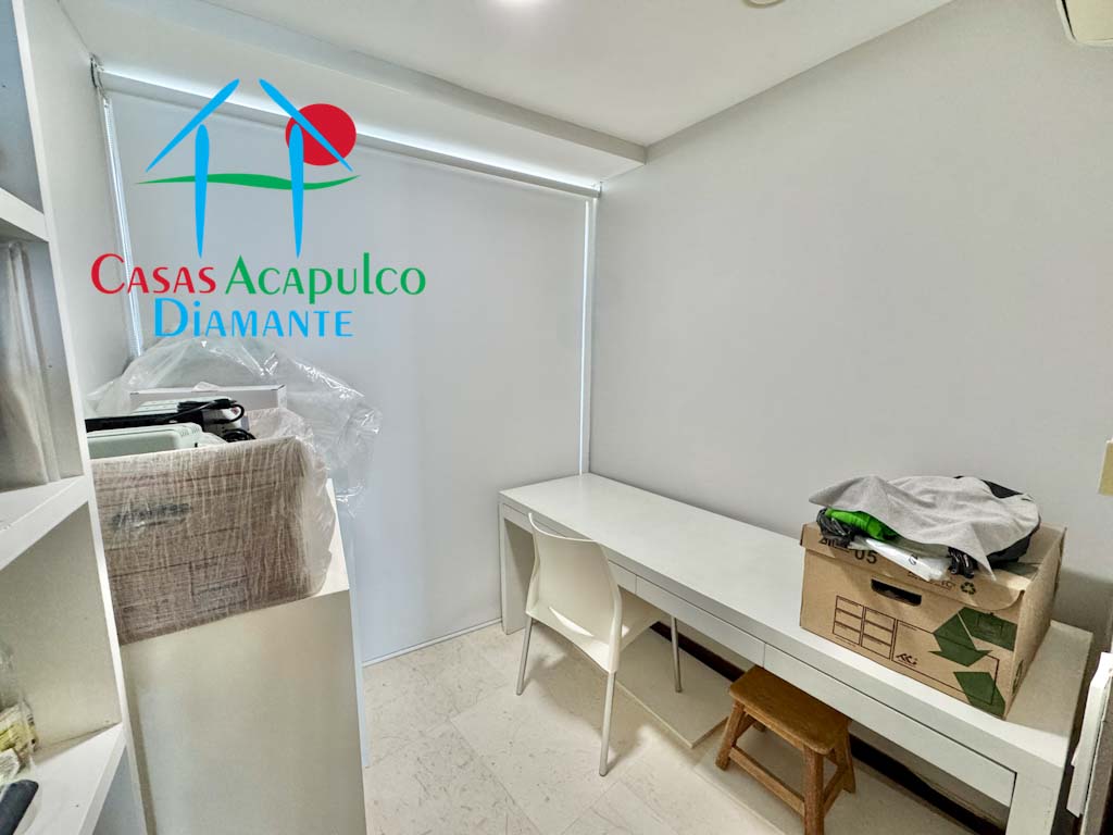 Península Tower F 22 - Cuarto de servicio 1